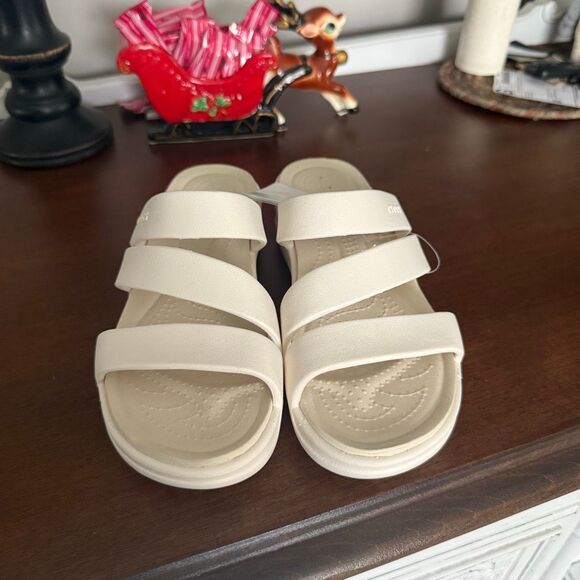 NWT Crocs Strappy Boca Wedge Sandals - Picture 2 of 4
